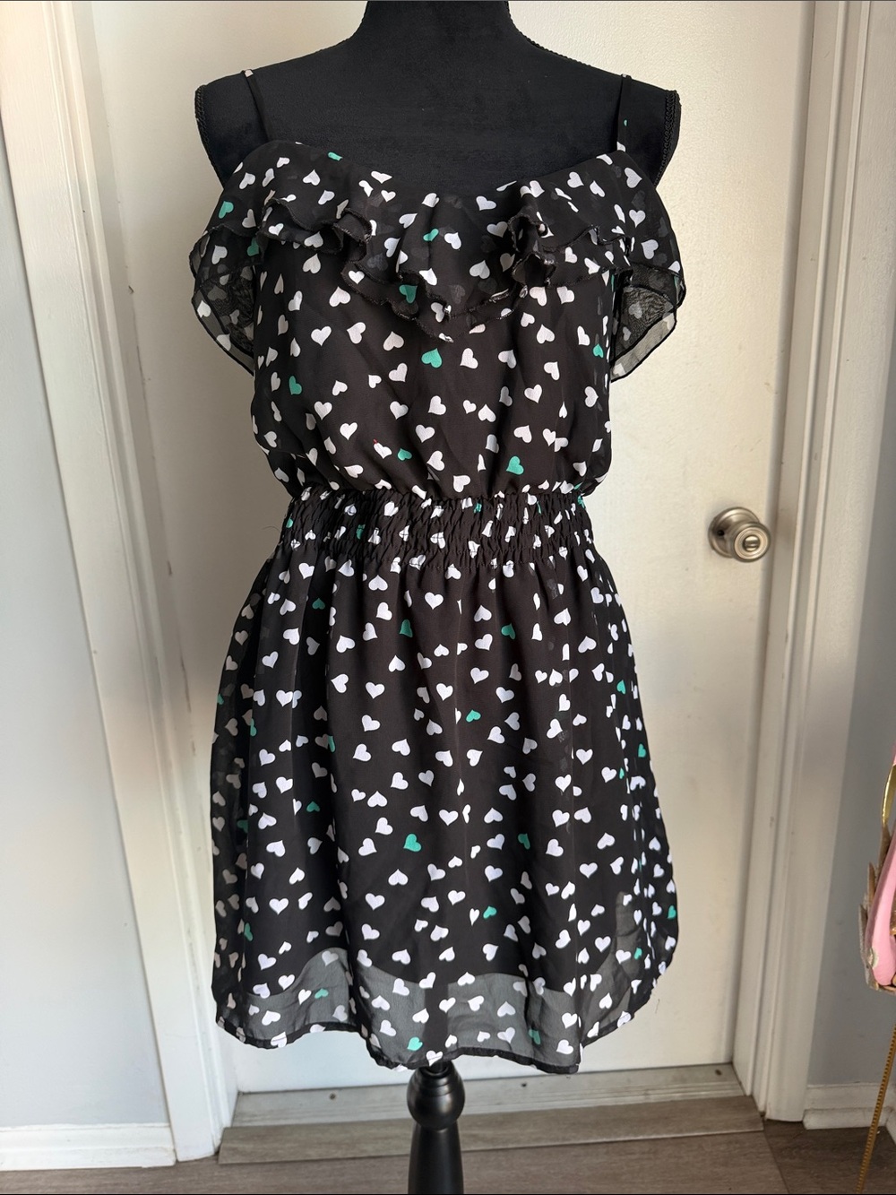 : PacSun Kirra Heart Print Ruffle Mini Dress Medium